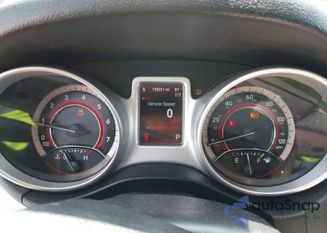 2013 Dodge Journey Sxt z USA, uszkodzony, nr VIN 3C4PDCBG4DT568307